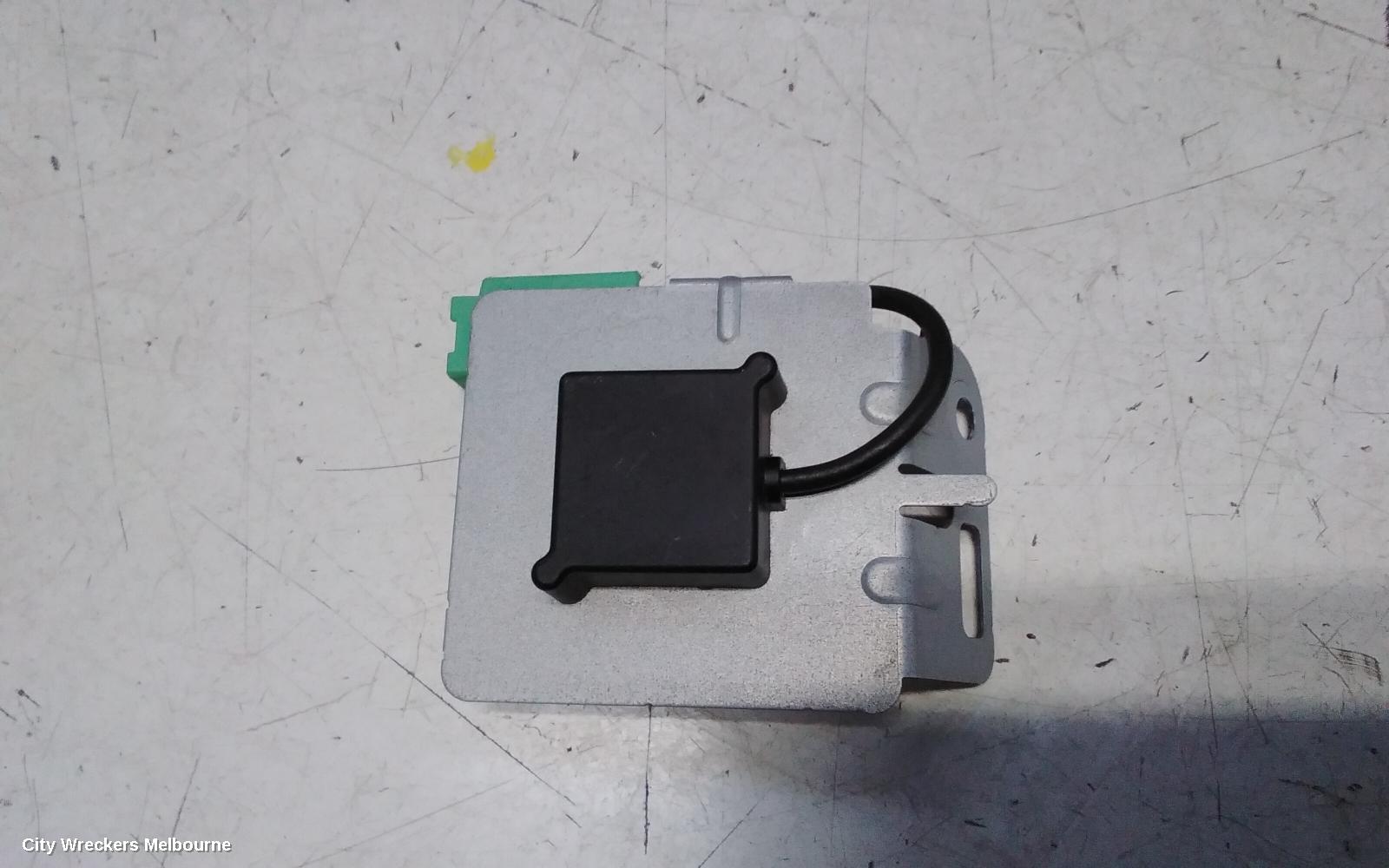 MAZDA CX3 RADIO/CD/DVD/SAT/TV, DISPLAY UNIT, 7IN TOUCHSCREEN, DK, 03/2015 - 02/2022