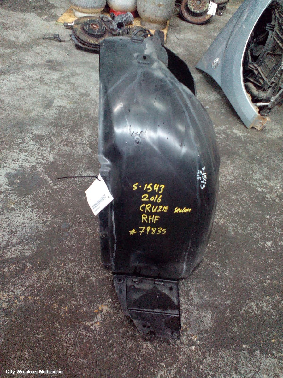 HOLDEN CRUZE RIGHT GUARD LINER, FRONT, JH, SEDAN/HATCH, 03/2011 - 01/2017