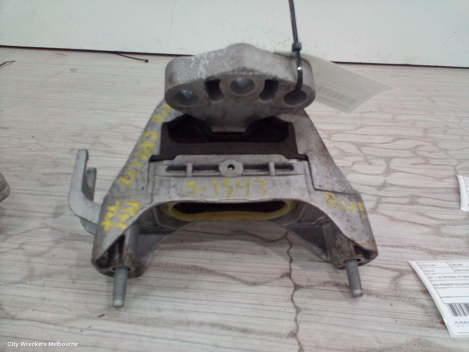 HOLDEN CRUZE MOUNT, JH 03/2011 - 01/2017