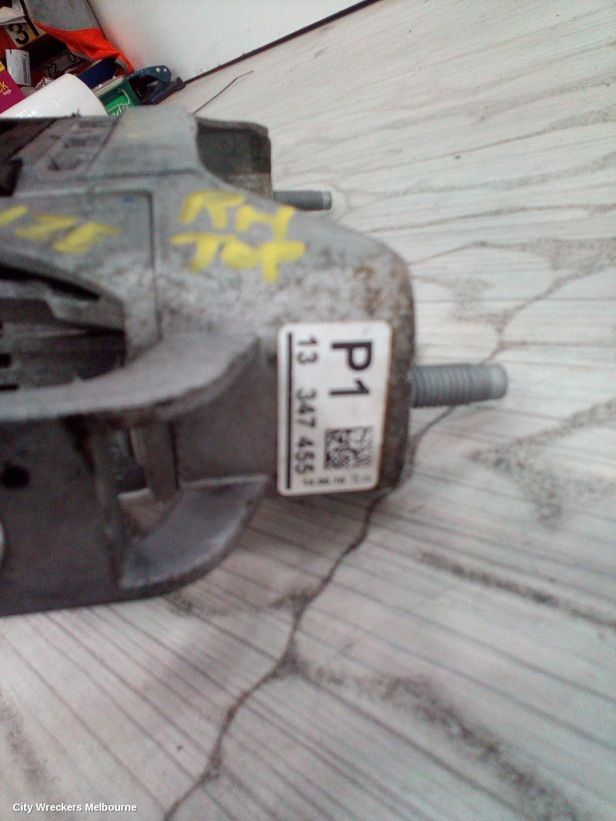 HOLDEN CRUZE MOUNT, JH 03/2011 - 01/2017