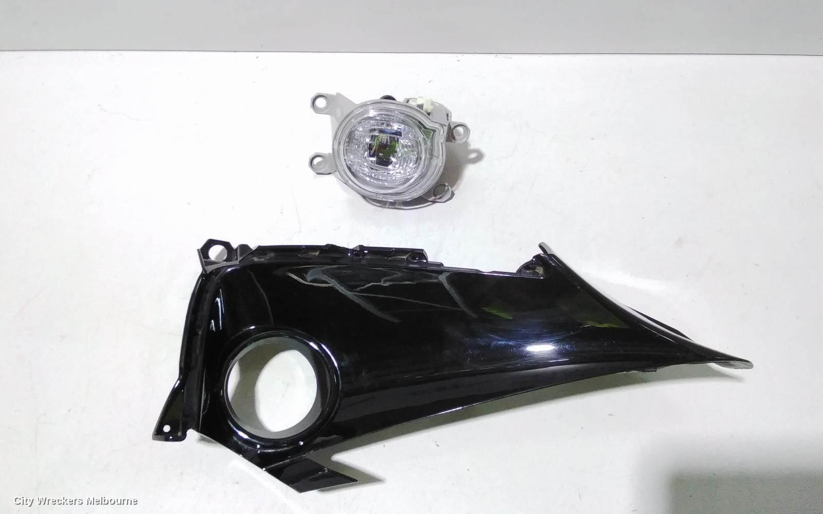 TOYOTA COROLLA LEFT INDICATOR/FOG/SIDE, BUMPER FOGLAMP, E210, HATCH, 07/2018 ONWARDS