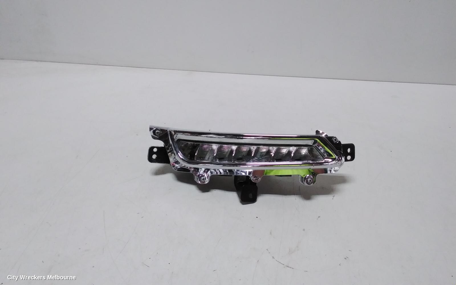GREAT WALL STEED LEFT INDICATOR/FOG/SIDE, DAYTIME RUNNING LAMP, NBP, DUAL CAB, 07/2016 - 12/2020