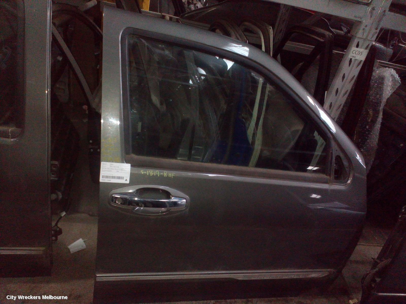 GREAT WALL STEED RIGHT FRONT DOOR, NBP, DUAL CAB, W/ MOULD TYPE, 07/2016 - 12/2020