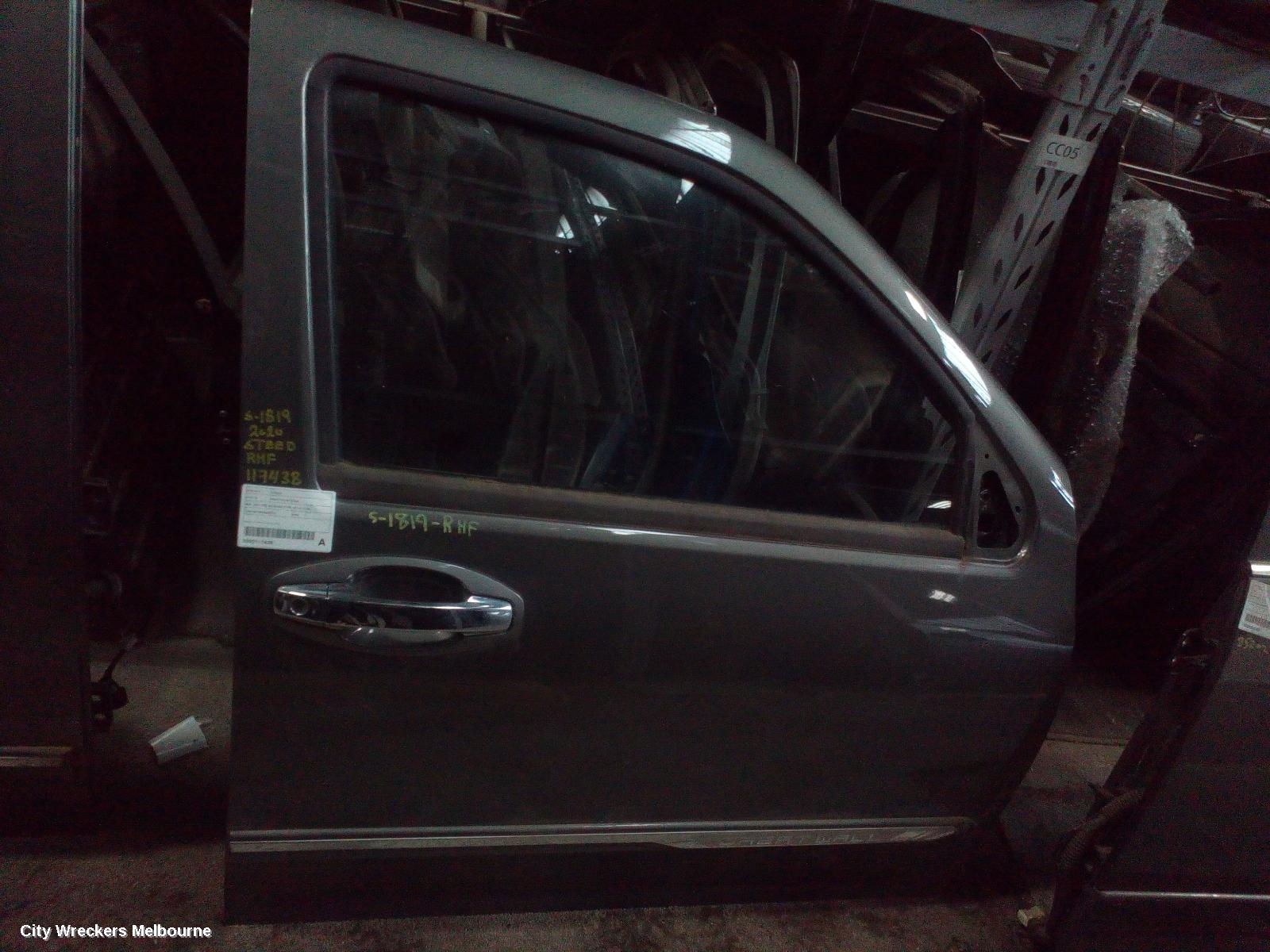 GREAT WALL STEED RIGHT FRONT DOOR, NBP, DUAL CAB, W/ MOULD TYPE, 07/2016 - 12/2020