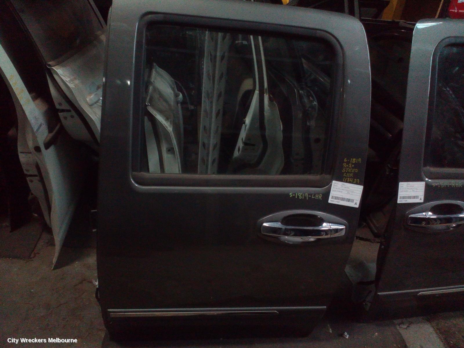 GREAT WALL STEED LEFT REAR DOOR/SLIDING, NBP, DUAL CAB, W/ MOULD TYPE, 07/2016 - 12/2021