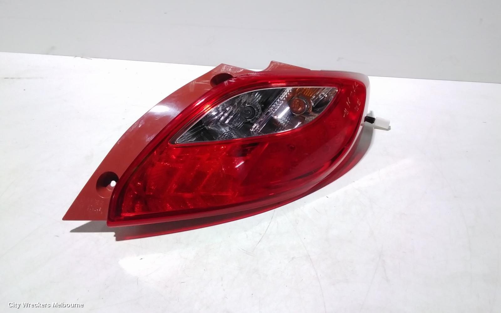 MAZDA 2 RIGHT TAILLIGHT, HATCH, DE SERIES, 09/2007 - 09/2014