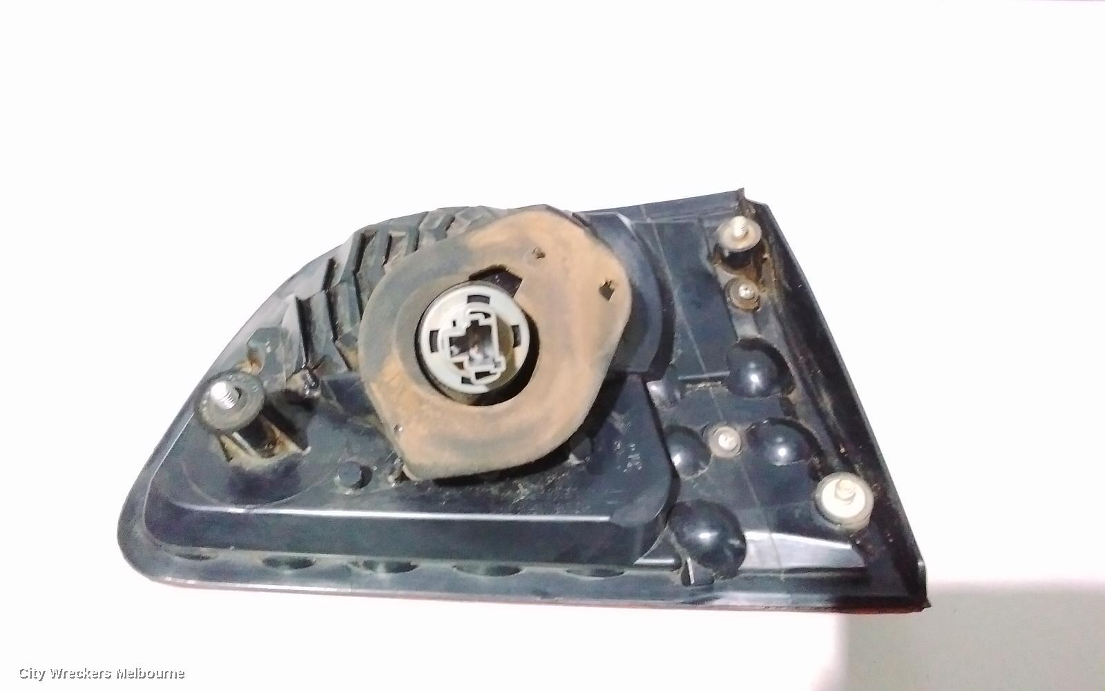 PEUGEOT 4007 REAR GARNISH, TAILGATE LAMP (RH SIDE), 10/2009 - 08/2013