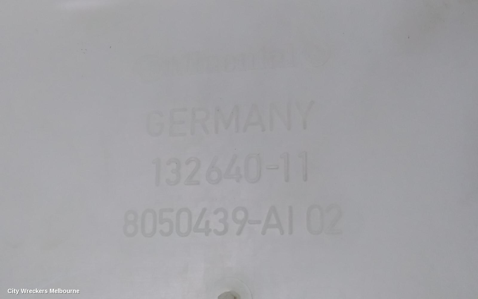 BMW 5 SERIES WASHER BOTTLE, F10/F11, SEDAN/WAGON, W/ XENON TYPE, 05/2010 - 01/2017