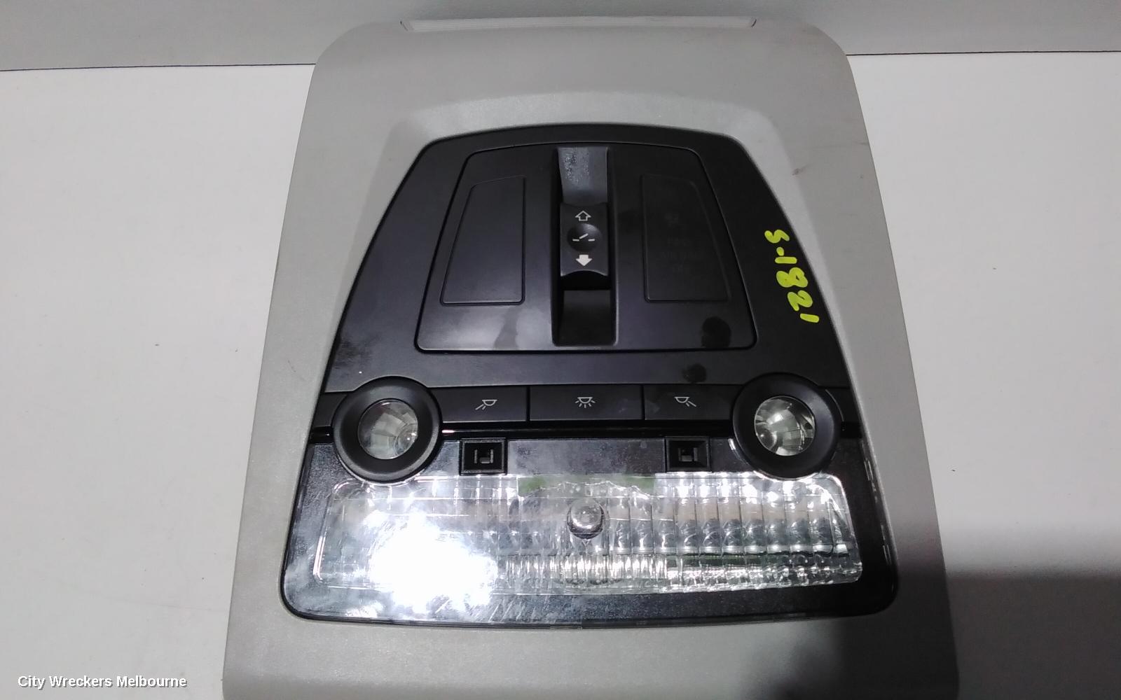 BMW 5 SERIES COURTESY LIGHT, FRONT (CENTRE), W/ SUNROOF CONTROLS TYPE, F10/F11, 05/2010 - 01/2017