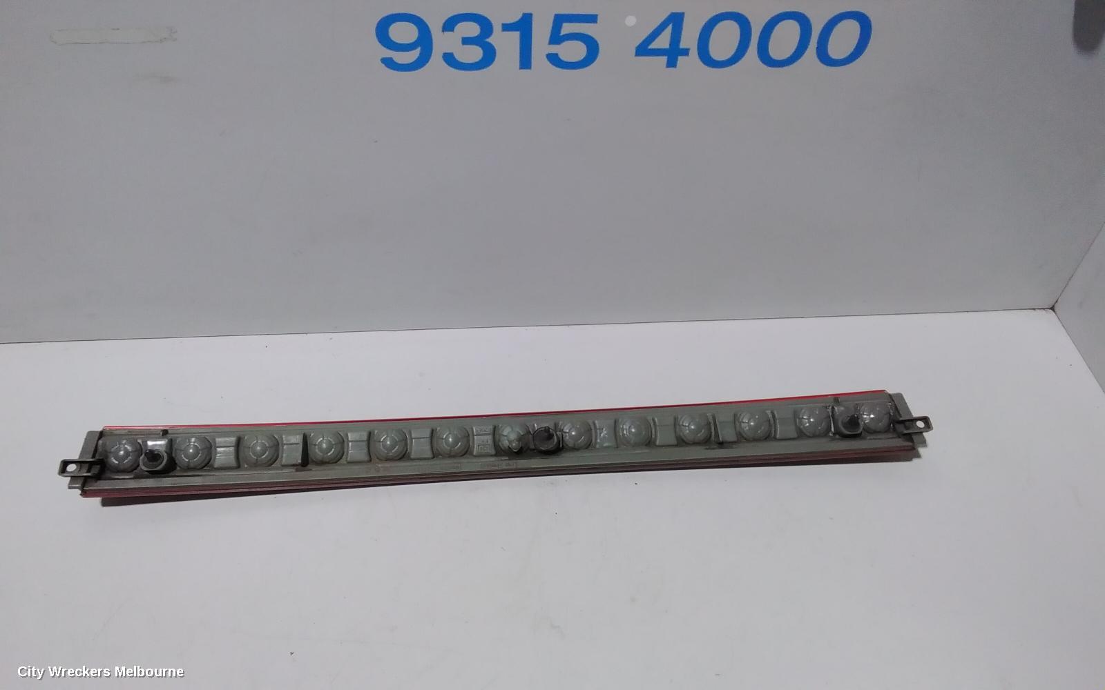TOYOTA TARAGO REAR GARNISH, TAILGATE GARNISH (CENTRE), ACR50R, 03/2006 - 06/2020