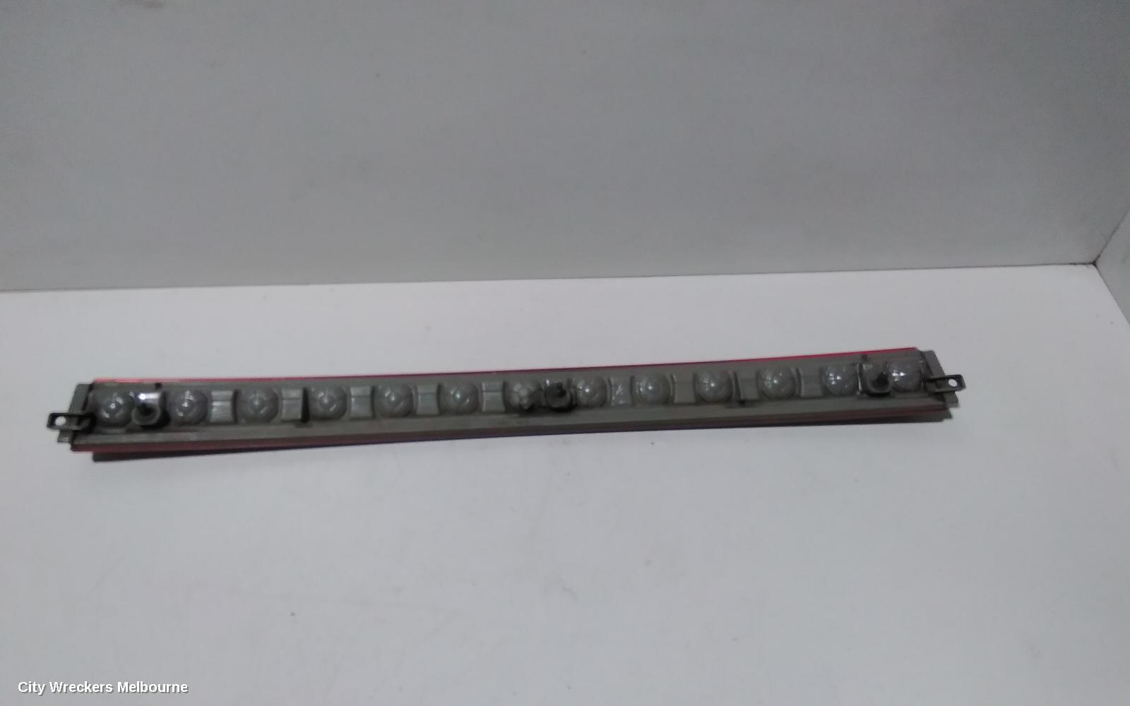 TOYOTA TARAGO REAR GARNISH, TAILGATE GARNISH (CENTRE), ACR50R, 03/2006 - 06/2020