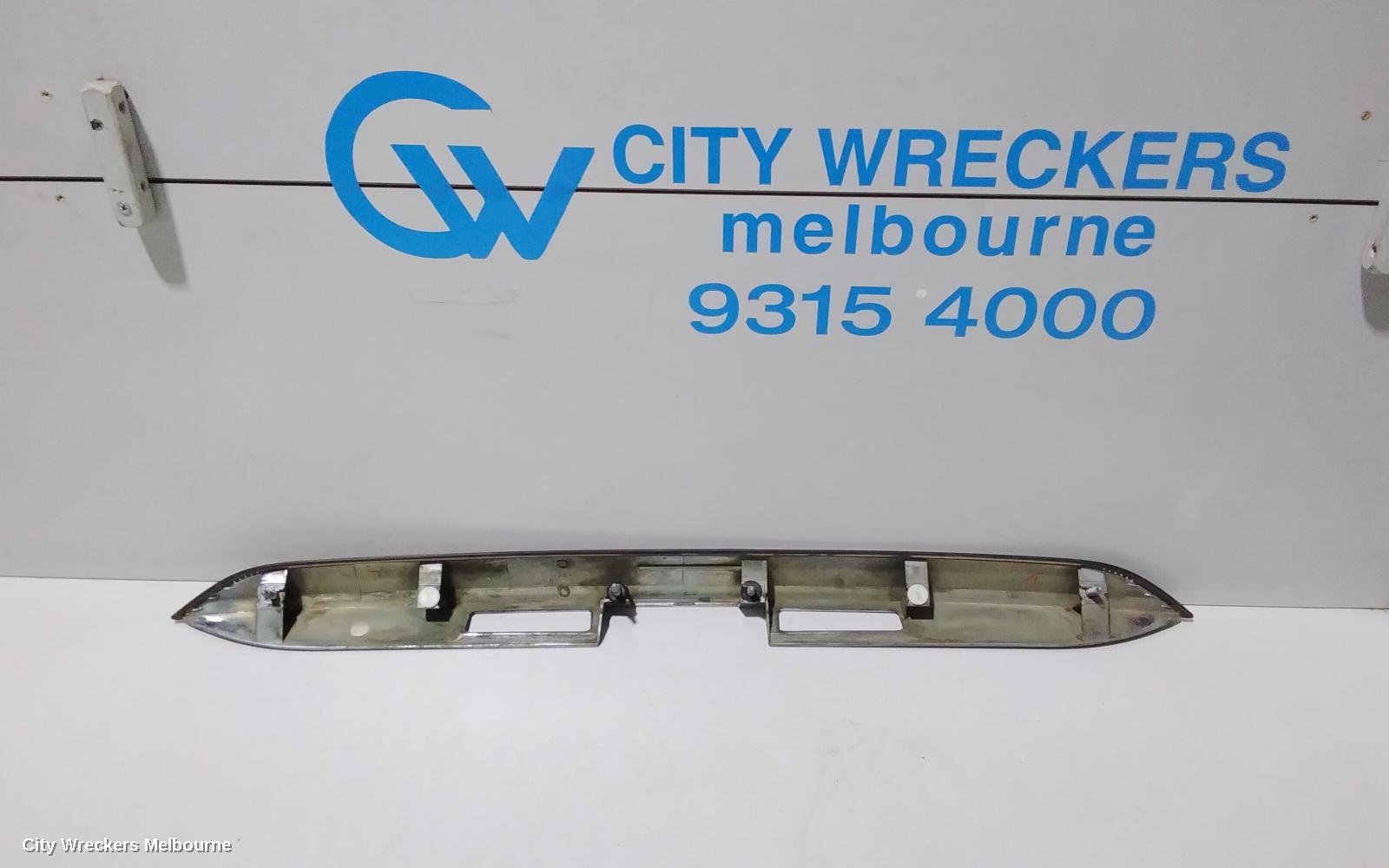 TOYOTA TARAGO REAR GARNISH, LOWER, CHROME, ACR50R, 03/2006 - 06/2020
