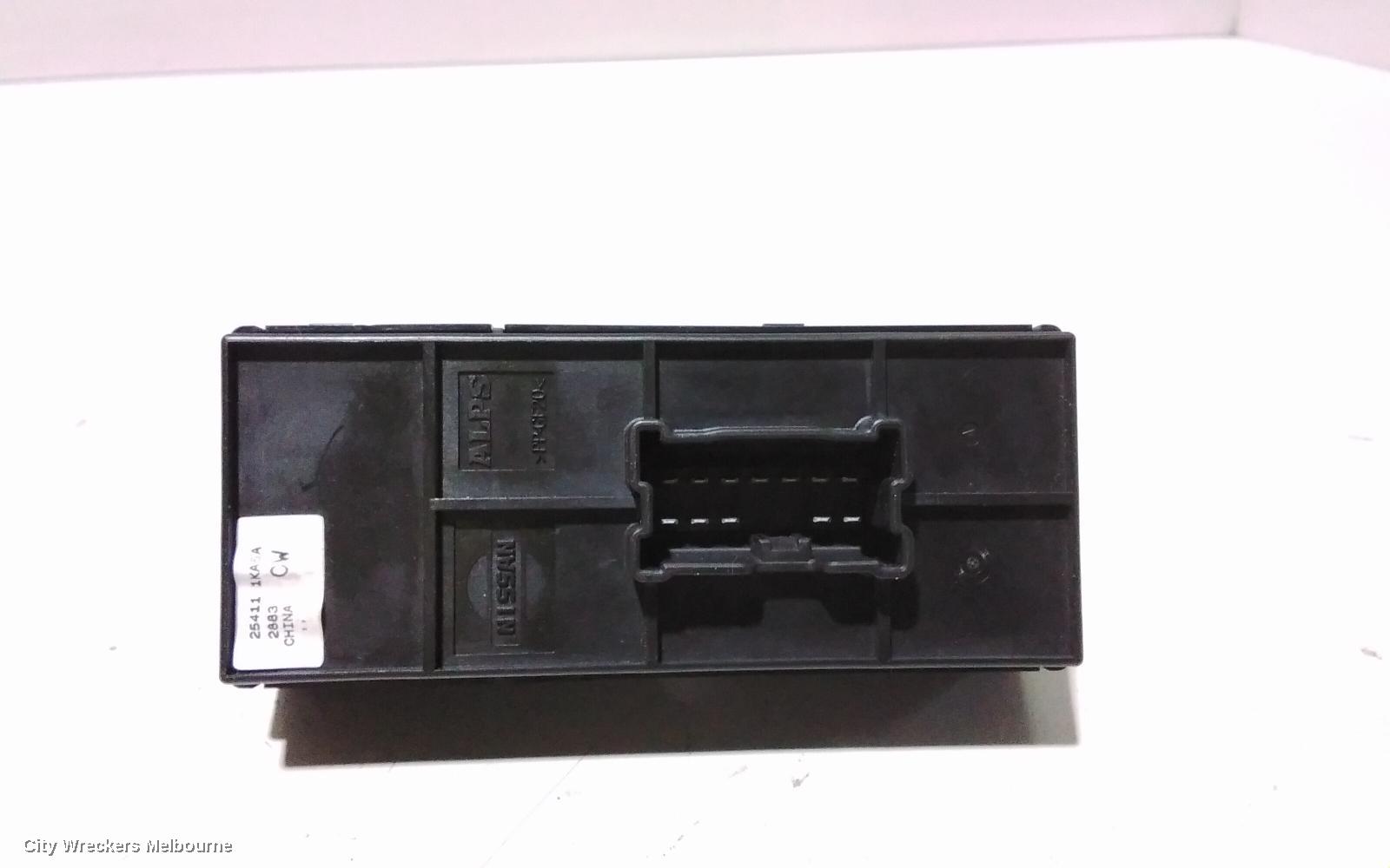 NISSAN JUKE PWR DR WIND SWITCH, RH FRONT (MASTER SWITCH), F15, 06/2010 - 12/2019