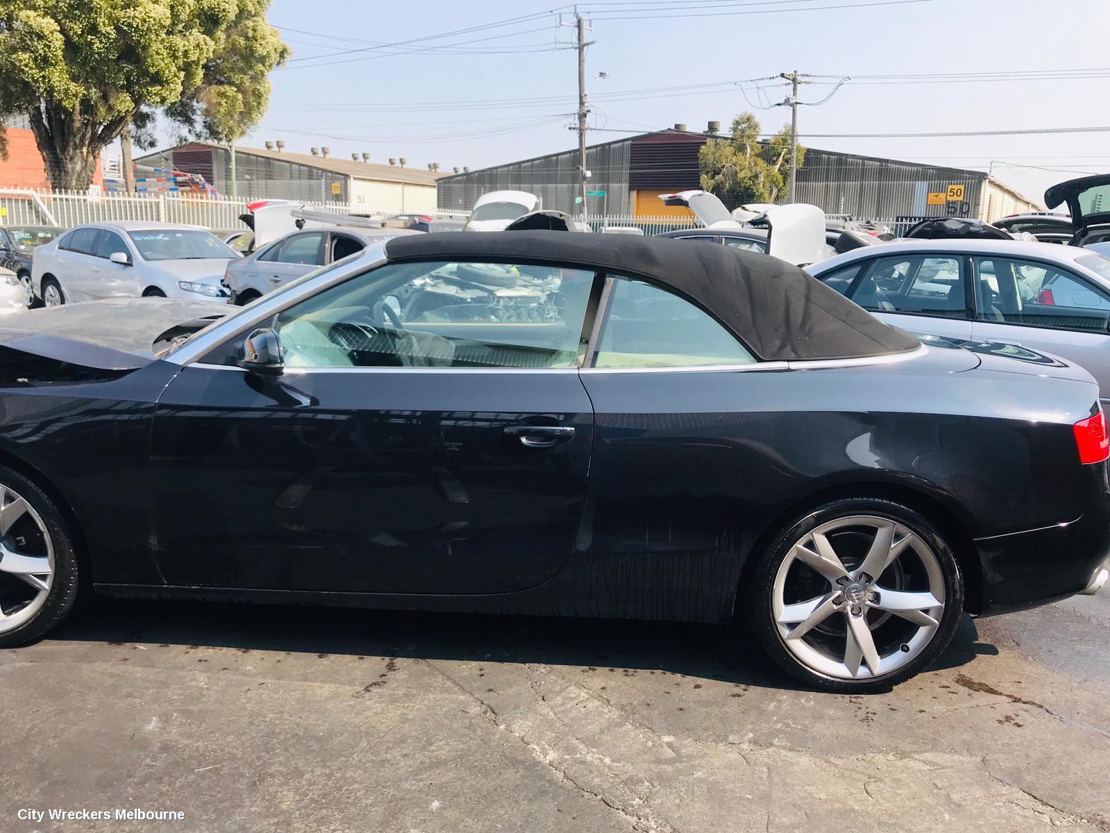 AUDI A5 RIGHT FRONT DOOR, 8F, A5/S5, CABRIO, 08/2009 - 11/2016