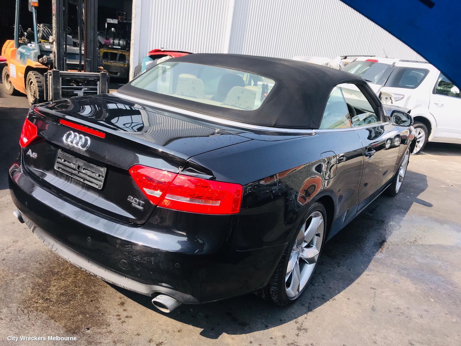 AUDI A5 RIGHT FRONT DOOR, 8F, A5/S5, CABRIO, 08/2009 - 11/2016