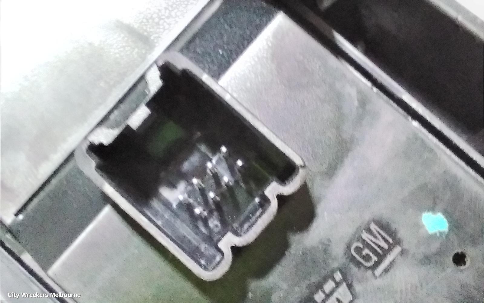 HOLDEN CRUZE PWR DR WIND SWITCH, RH FRONT (MASTER SWITCH), JG, 03/2009 - 02/2011
