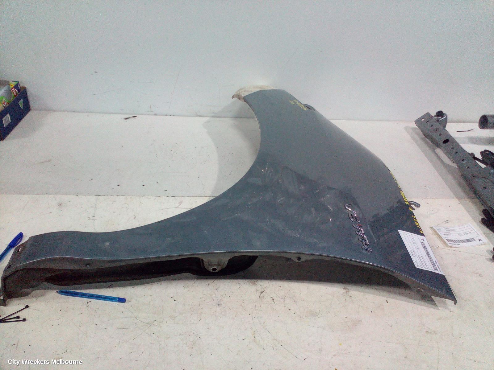 TOYOTA TARAGO LEFT GUARD, ACR50R, 03/2006 - 06/2020