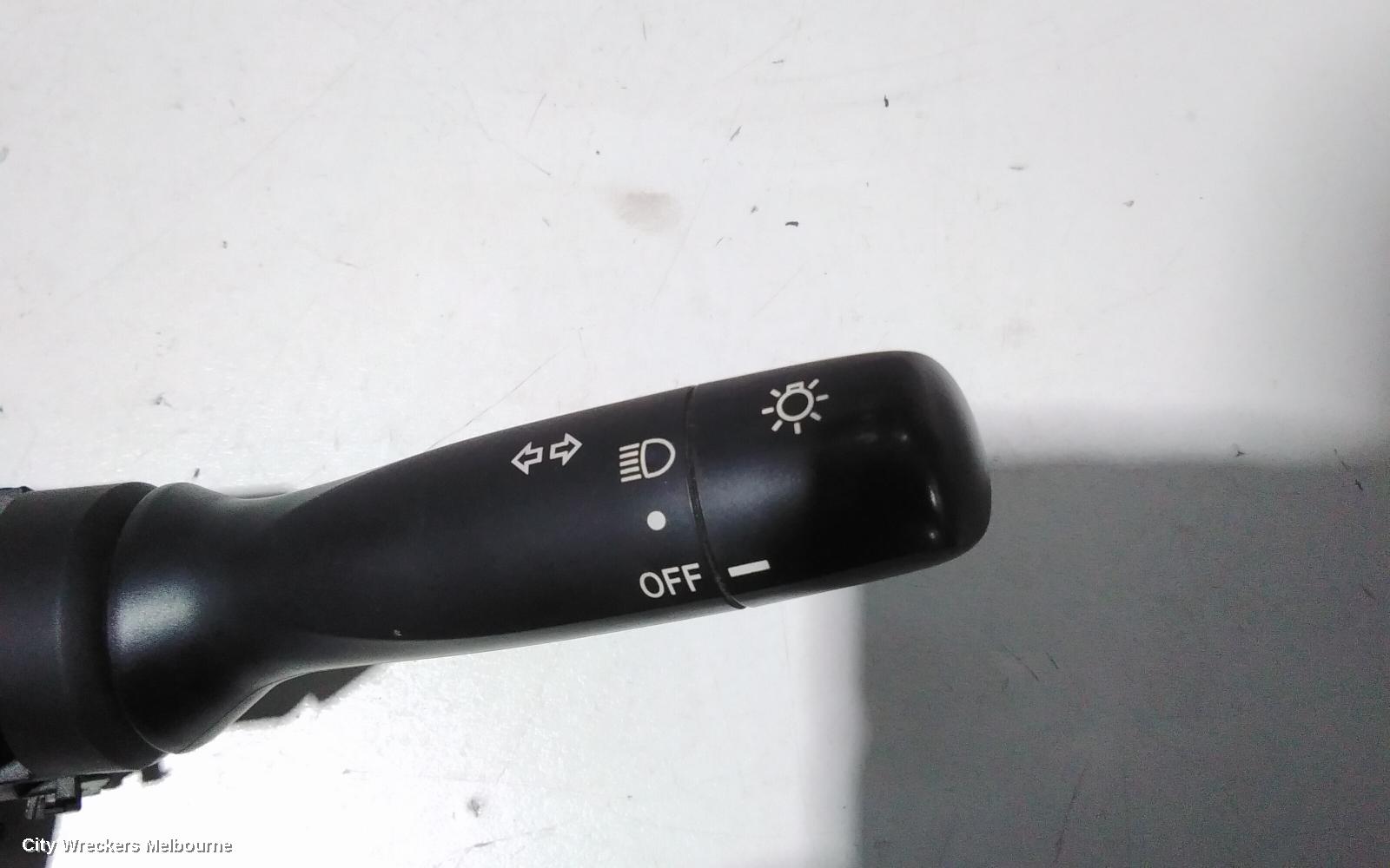 TOYOTA KLUGER COMBINATION SWITCH, FLASHER SWITCH, GSU40-GSU45, NON FOGLAMP TYPE, 05/2007 - 12/2013