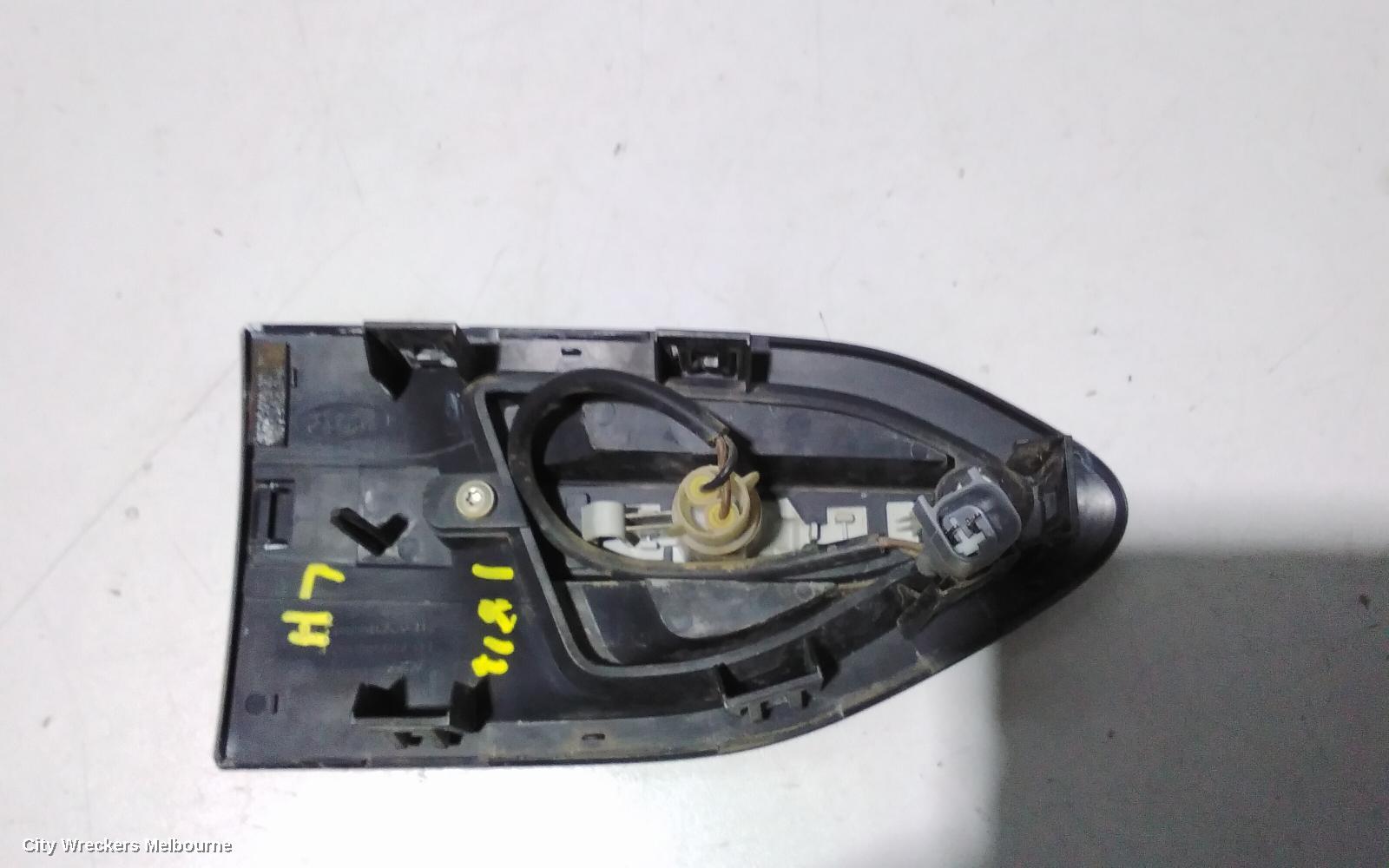 FORD TERRITORY LEFT INDICATOR/FOG/SIDE, GUARD FLASHER (REPEATER), SZ MKI-MKII, TS/TX, 03/2011 - 12/2016