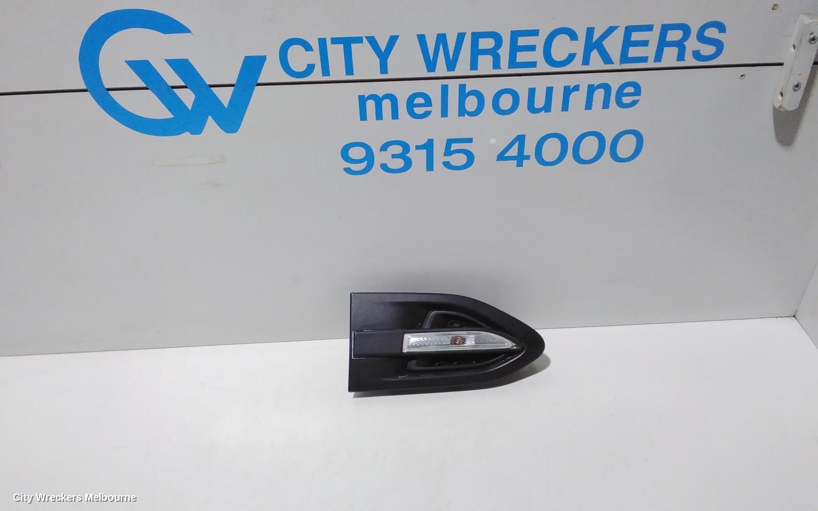 FORD TERRITORY LEFT INDICATOR/FOG/SIDE, GUARD FLASHER (REPEATER), SZ MKI-MKII, TS/TX, 03/2011 - 12/2016
