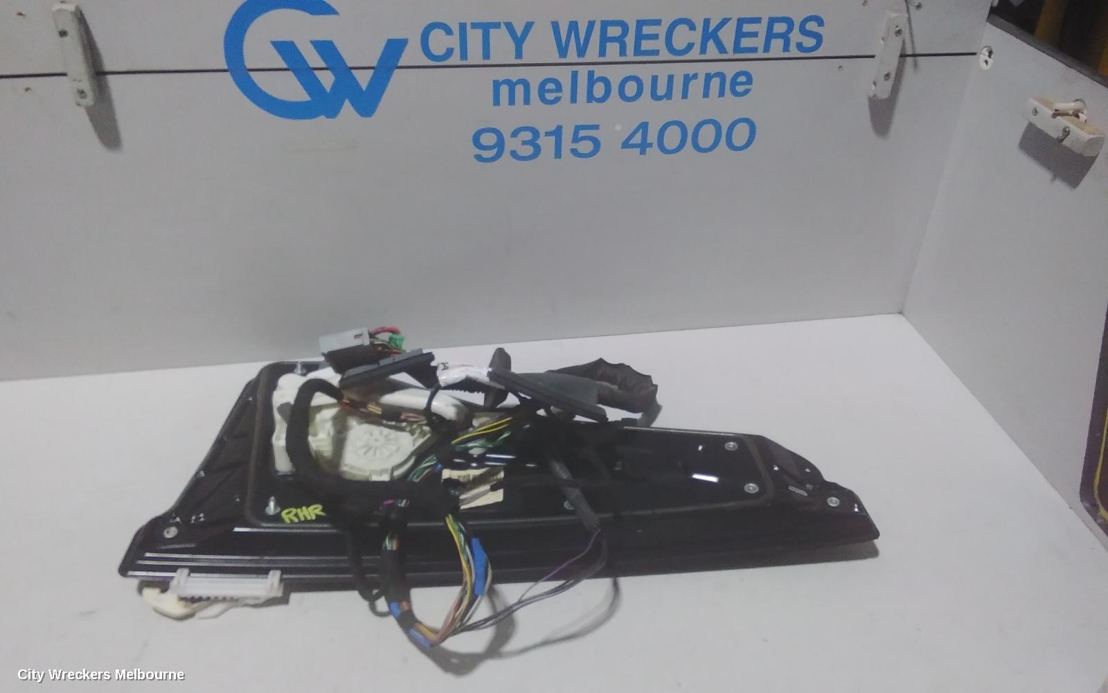 LAND ROVER RANGEROVER SPORT RIGHT REAR WND REG/MOTOR, L320, 08/2005 - 12/2013