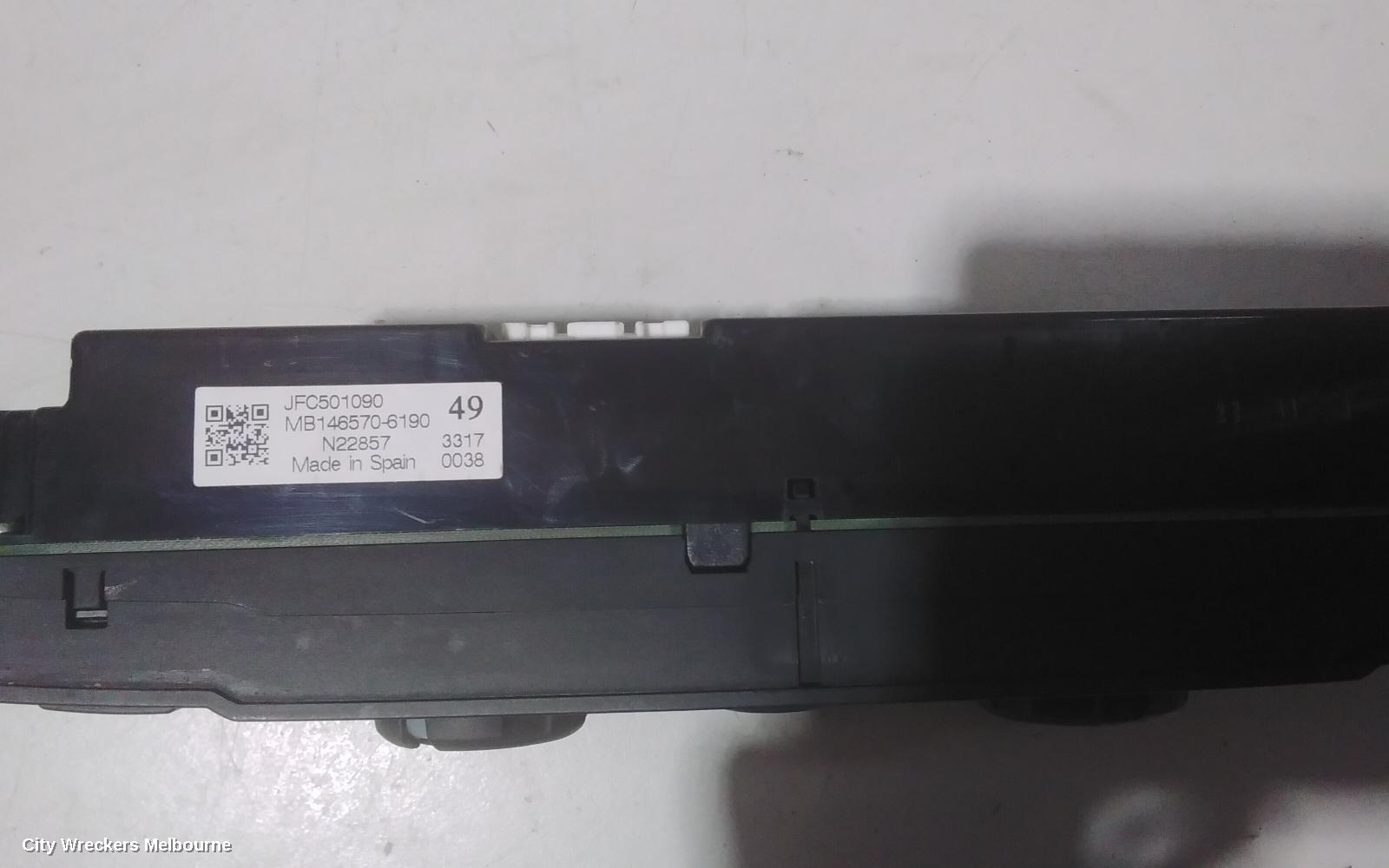 LAND ROVER RANGEROVER SPORT HEATER/AC CONTROLS, L320, 08/2005 - 09/2009