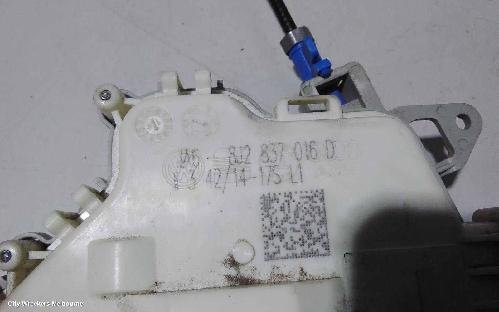 AUDI Q3 DOOR/BOOT/GATE LOCK, RIGHT FRONT DOOR LOCK, 8U, DUAL ROW (8 PIN), P/N 8J2837016F, 11/2014 - 12/2018