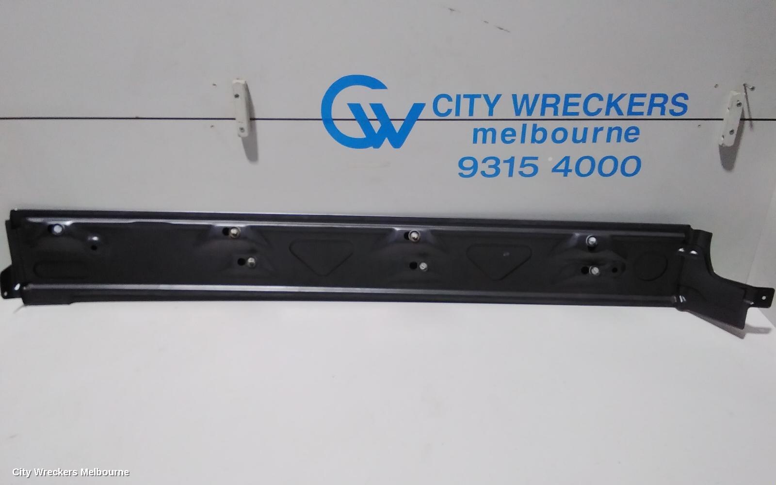VOLKSWAGEN TRANSPORTER, T5 MY10 03/2010 - 06/2015, RAIL SLIDING DOOR 7H1843 795H: 80270