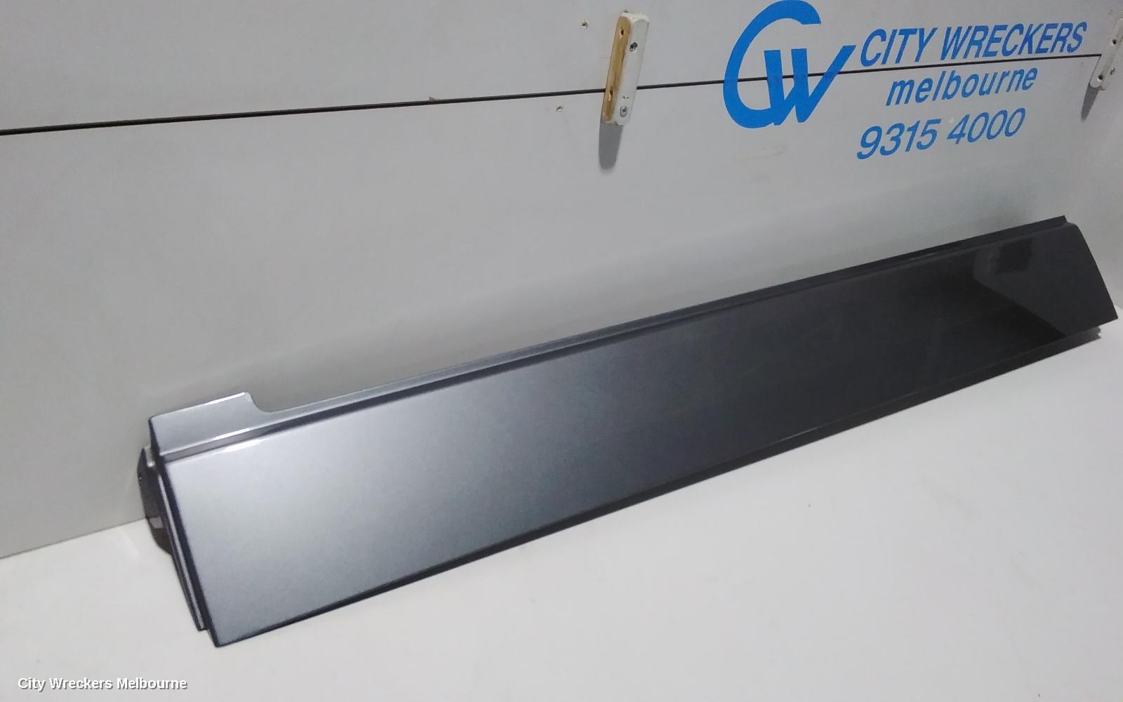 VOLKSWAGEN TRANSPORTER, T5 MY10 03/2010 - 06/2015, RAIL SLIDING DOOR 7H1843 795H: 80270