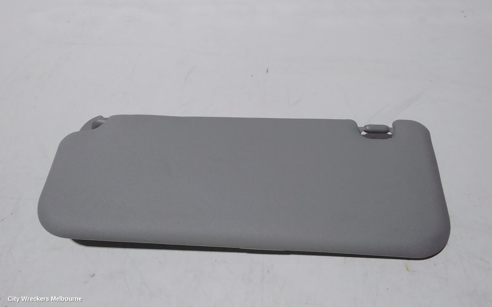 TOYOTA HILUX SUNVISOR, RH SIDE, 09/2015 ONWARDS