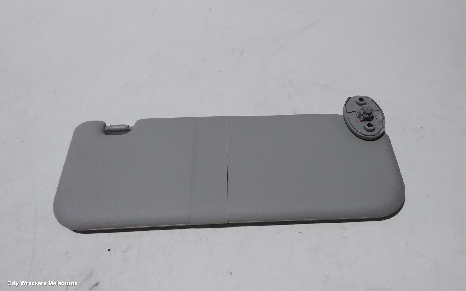 TOYOTA HILUX SUNVISOR, RH SIDE, 09/2015 ONWARDS