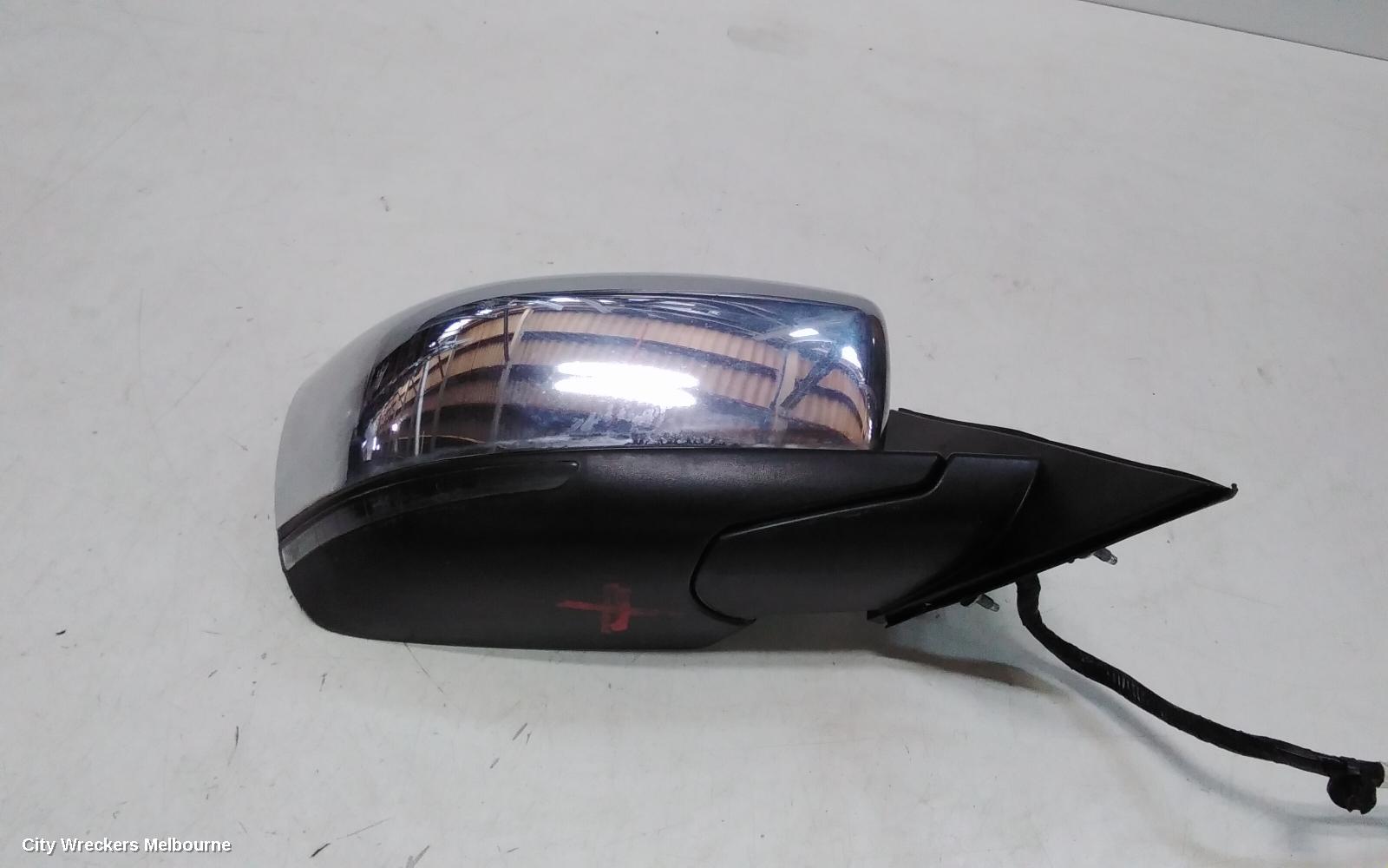 CHRYSLER 300C RIGHT DOOR MIRROR, LX, CHROME, NON BLIND SPOT TYPE, 12/2011 - 12/2021