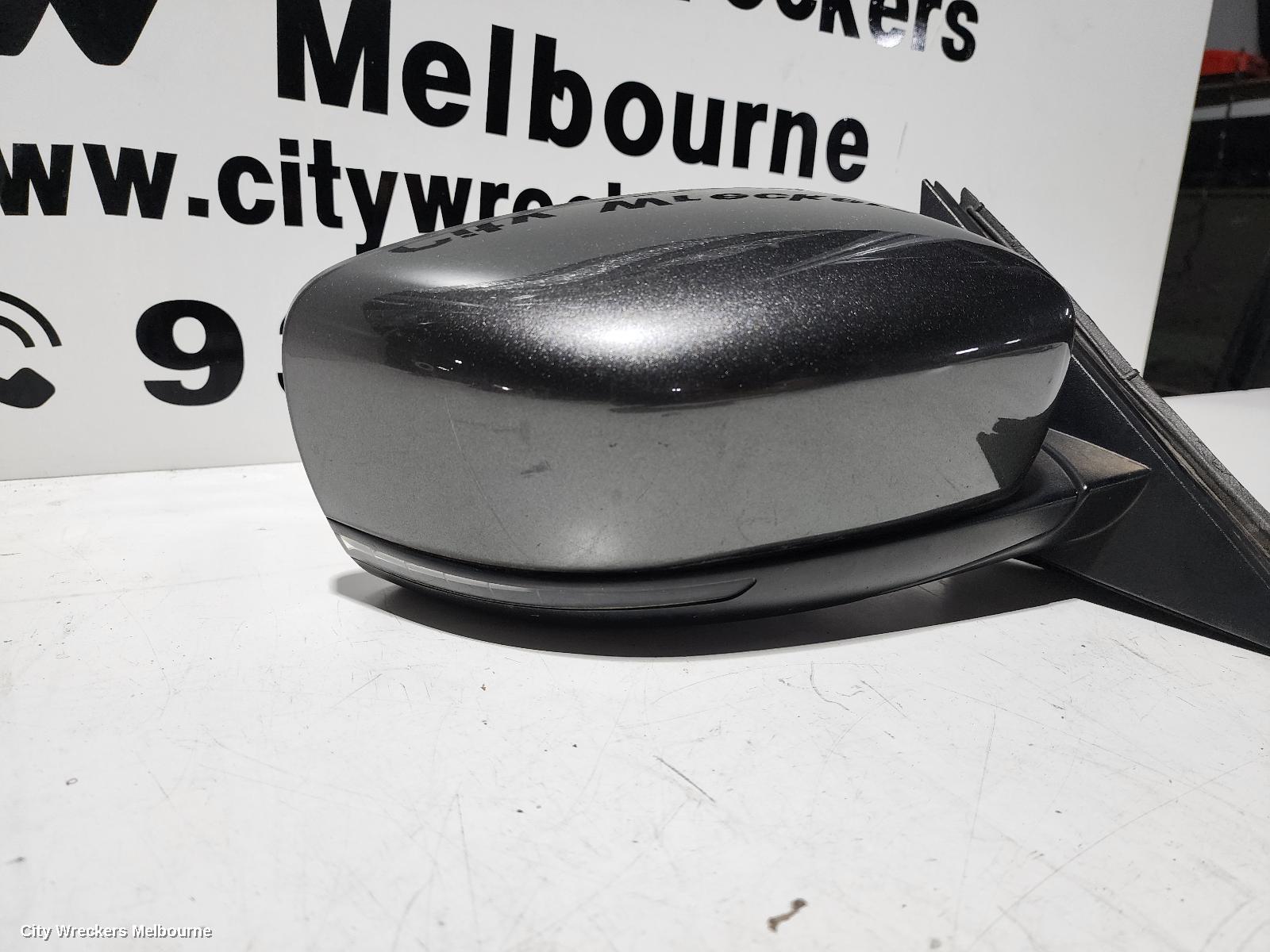 CHRYSLER 300C RIGHT DOOR MIRROR, LX, COLOUR CODED, 07/2012 ONWARDS