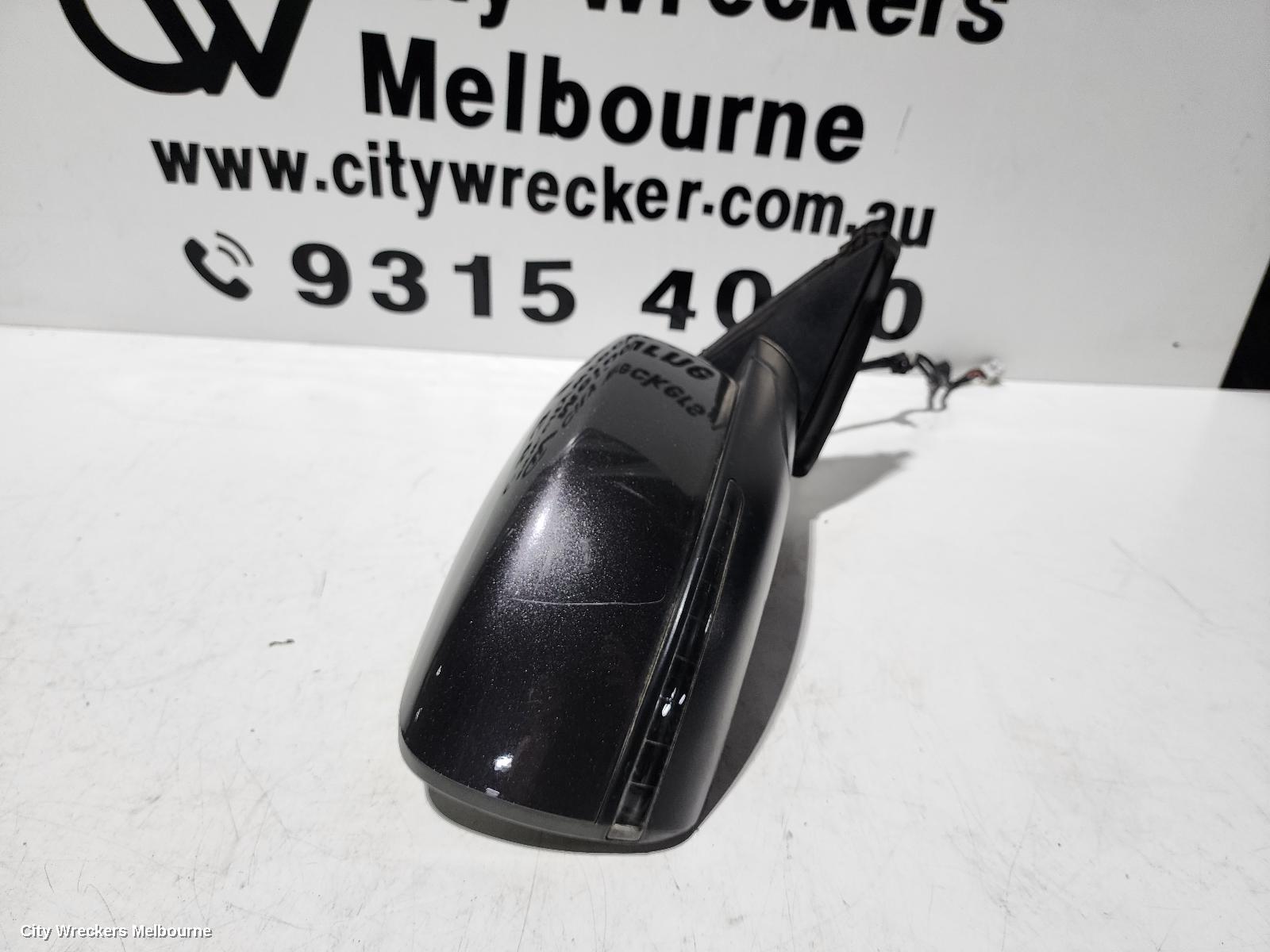 CHRYSLER 300C RIGHT DOOR MIRROR, LX, COLOUR CODED, 07/2012 ONWARDS