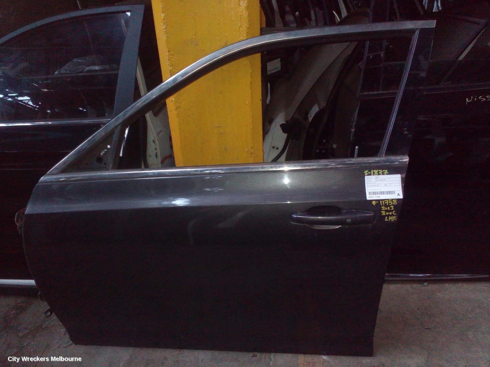 CHRYSLER 300C LEFT FRONT DOOR, LX2, 07/2012 - 12/2021
