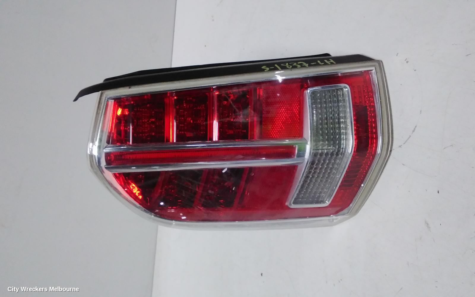 CHRYSLER 300C LEFT TAILLIGHT, LX2, 07/2012 - 12/2014