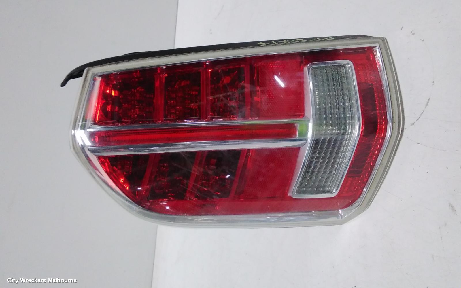 CHRYSLER 300C LEFT TAILLIGHT, LX2, 07/2012 - 12/2014