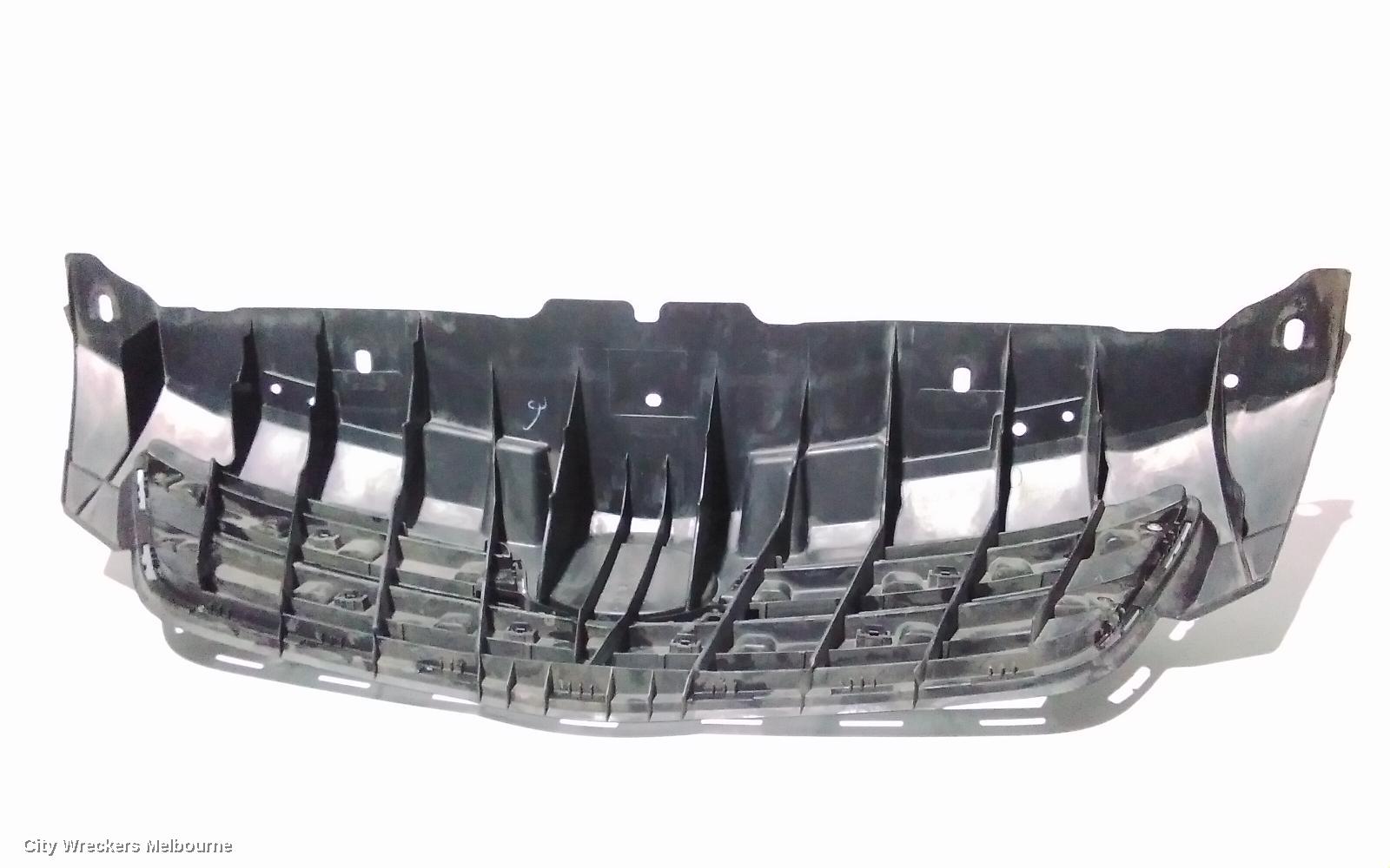 TOYOTA COROLLA GRILLE, RADIATOR GRILLE, ZRE152/20153R, SEDAN, OUTER, 03/2007 - 02/2010