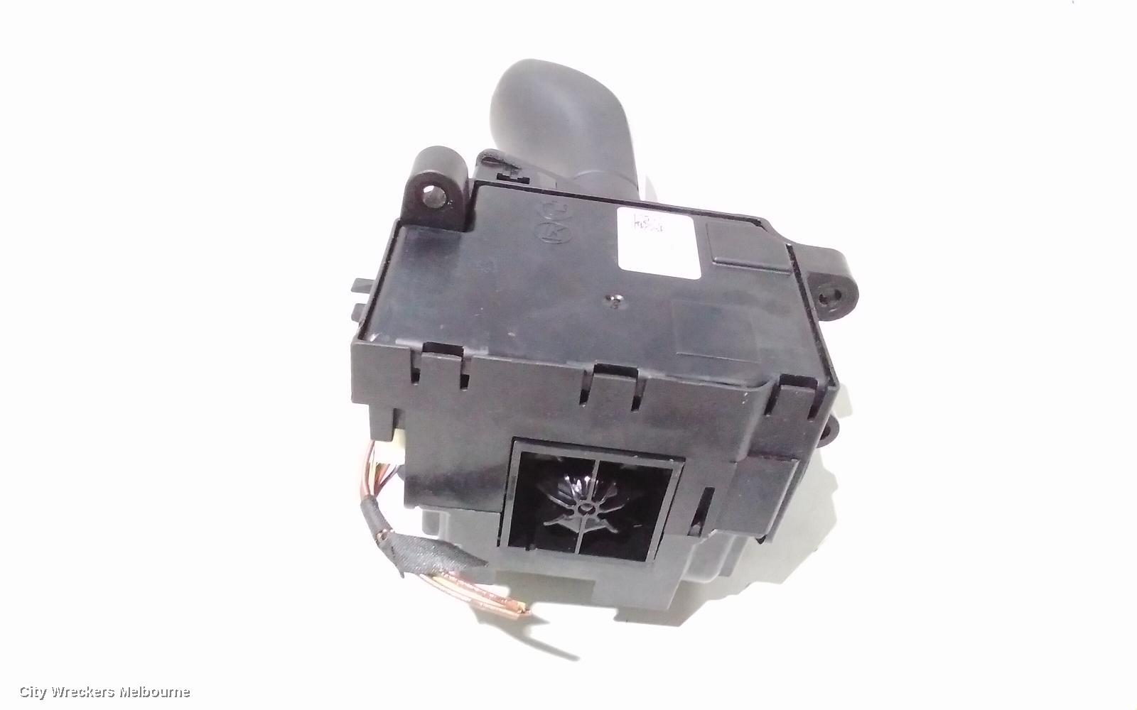 BMW 3 SERIES GEAR STICK/SHIFTER, F30, NON SPORT, AUTO (SMALL 'P' BUTTON), P/N 61319296897, 02/2012 - 12/2019