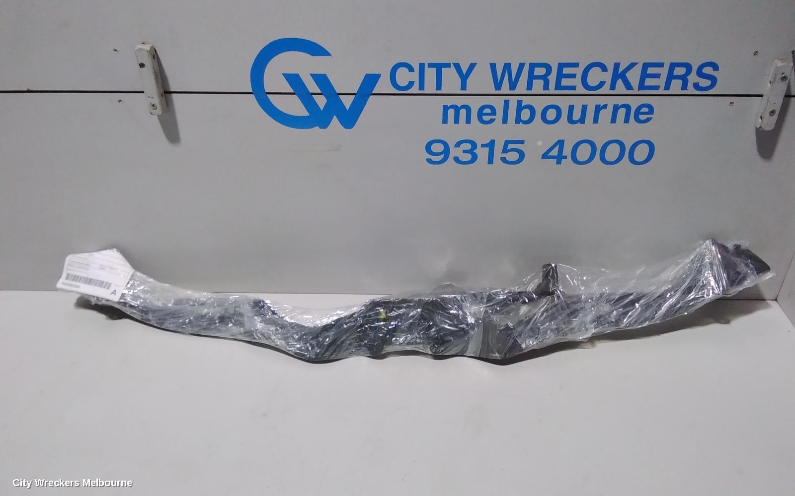 TOYOTA TARAGO, XR50, 03/2006 - 06/2020, STIFFENER UNDER THE GRILLE: 80380