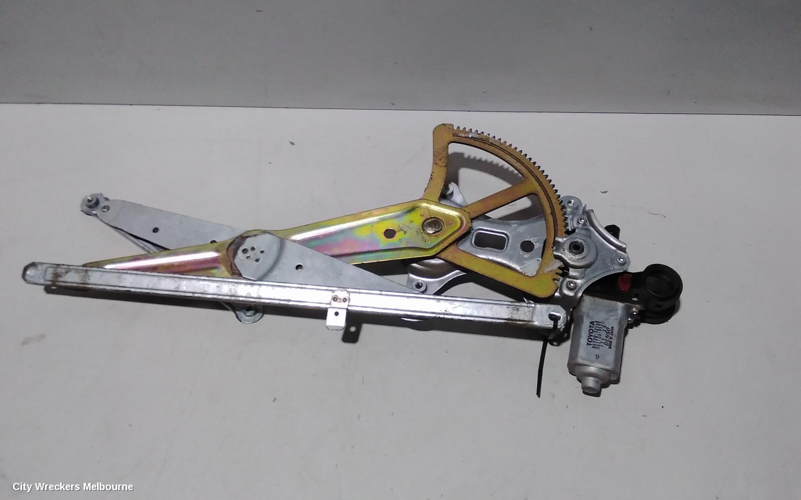 TOYOTA RAV4 LEFT FRONT WINDOW REG/MOTOR, ACA2#R, POWER, 5DR, 07/2000 - 10/2005