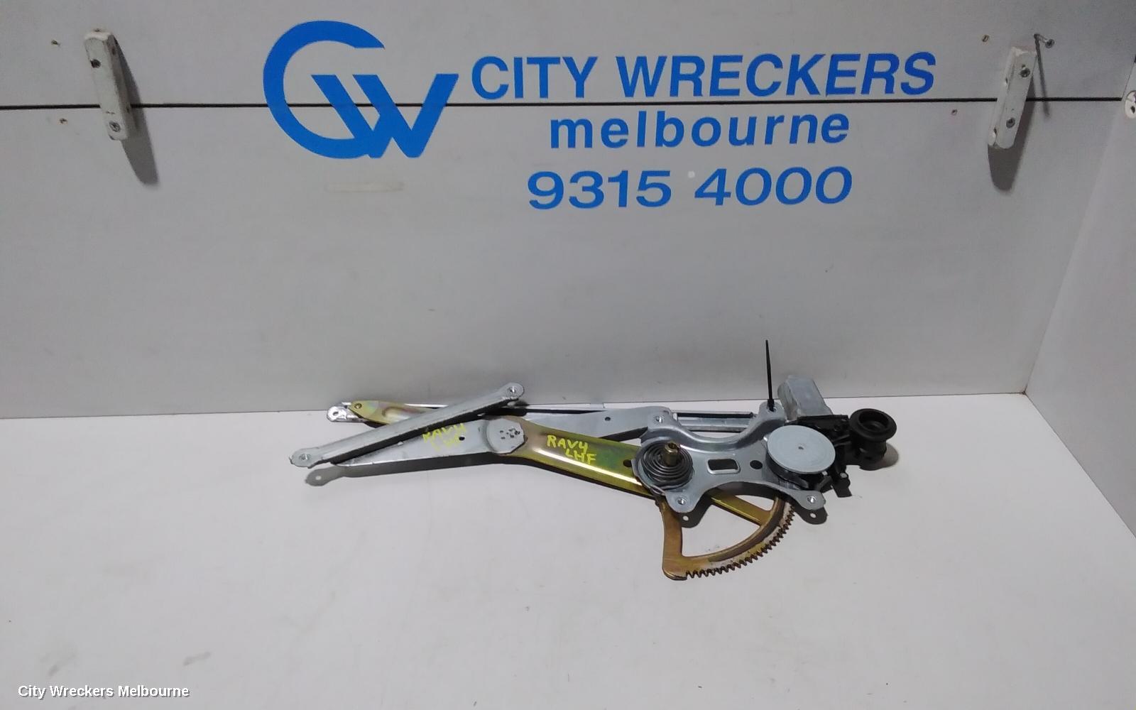 TOYOTA RAV4 LEFT FRONT WINDOW REG/MOTOR, ACA2#R, POWER, 5DR, 07/2000 - 10/2005