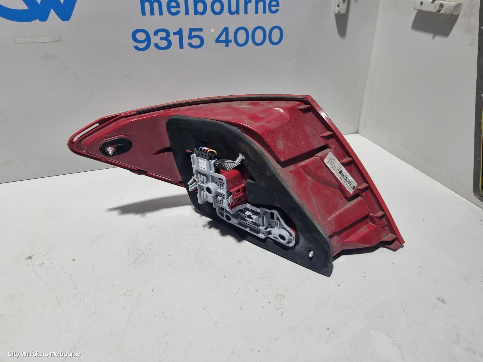 MERCEDES C CLASS RIGHT TAILLIGHT, W204, SEDAN, LED TYPE, 05/2011 - 07/2014