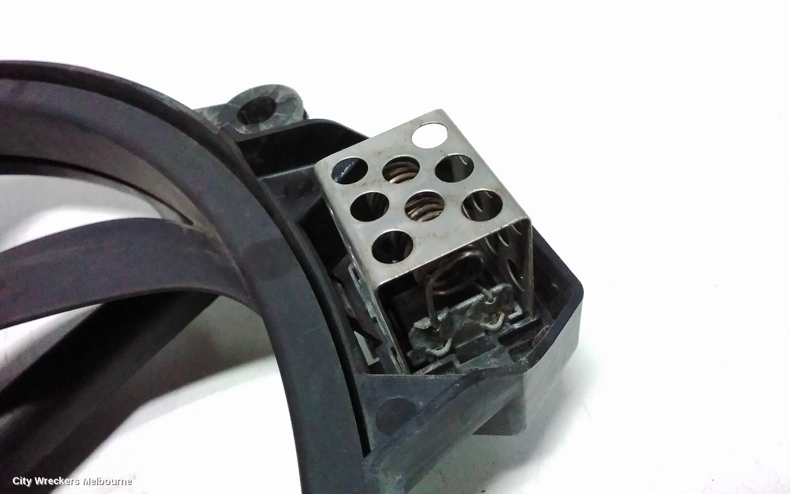 RENAULT FLUENCE FAN, X38, 09/2010 - 01/2016