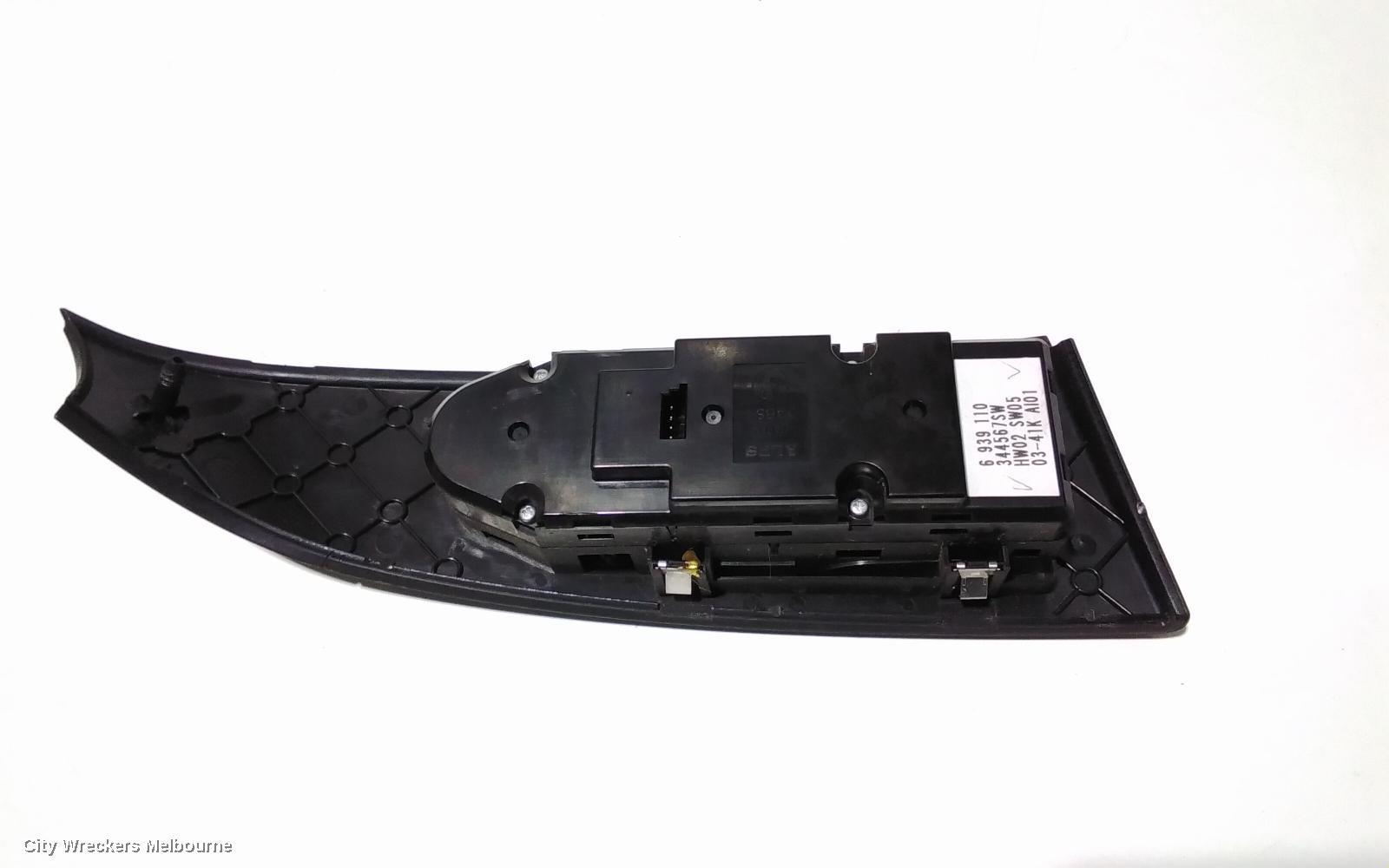 BMW 5 SERIES PWR DR WIND SWITCH, RH FRONT (MASTER SWITCH), W/ AUTO DIP MIRROR, E60, 10/2003 - 12/2006
