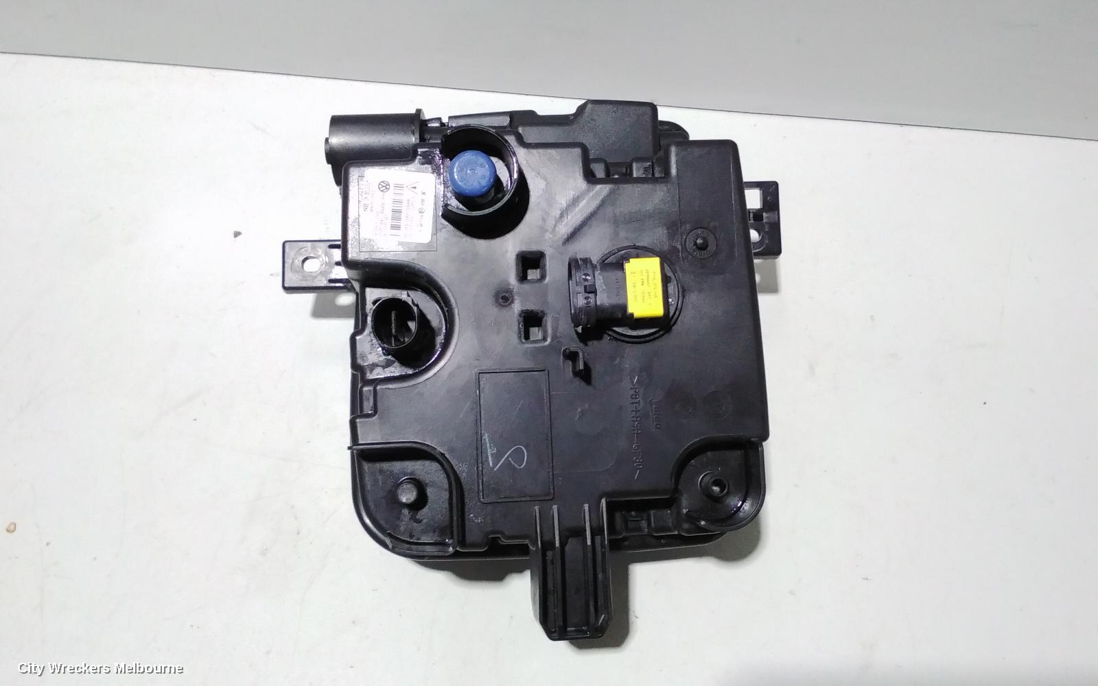 VOLKSWAGEN T-CROSS RIGHT INDICATOR/FOG/SIDE, BUMPER FOGLAMP, HALOGEN, C1, 01/2020 ONWARDS