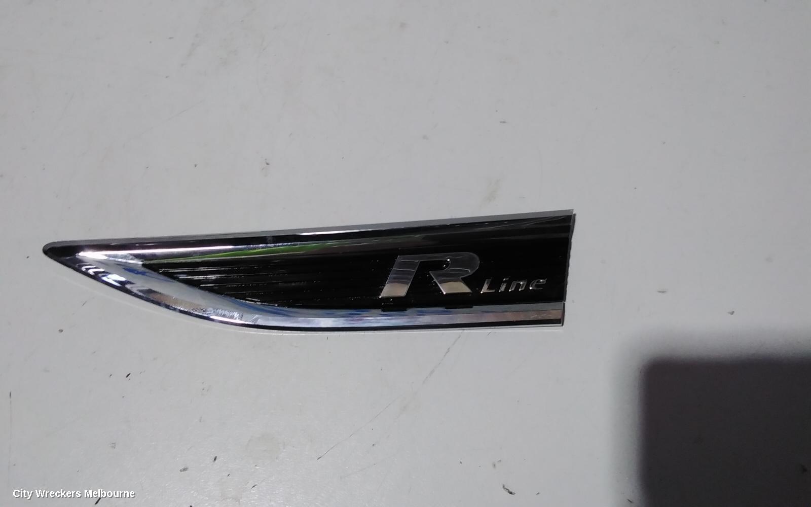 VOLKSWAGEN T-CROSS, C1, 01/2020 ONWARDS, LH CHROME ON GUARD: 80430