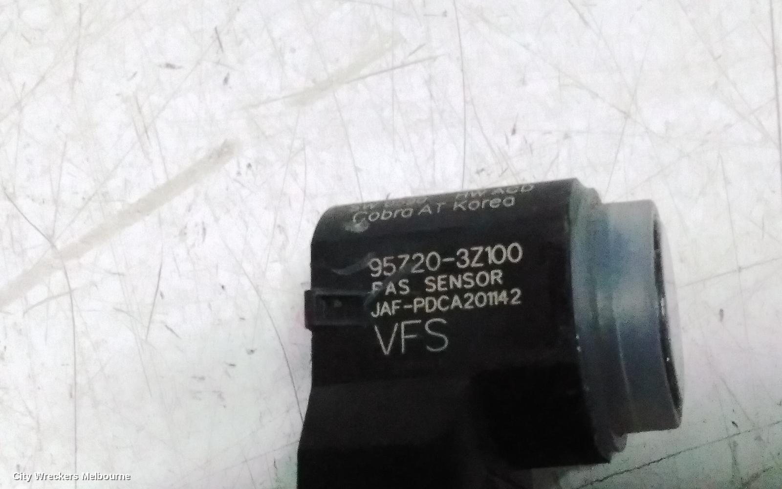 HYUNDAI I40, VF, 09/2011 - 12/2019, REAR BAR SENORS WITH WIRING LOOM: 128585