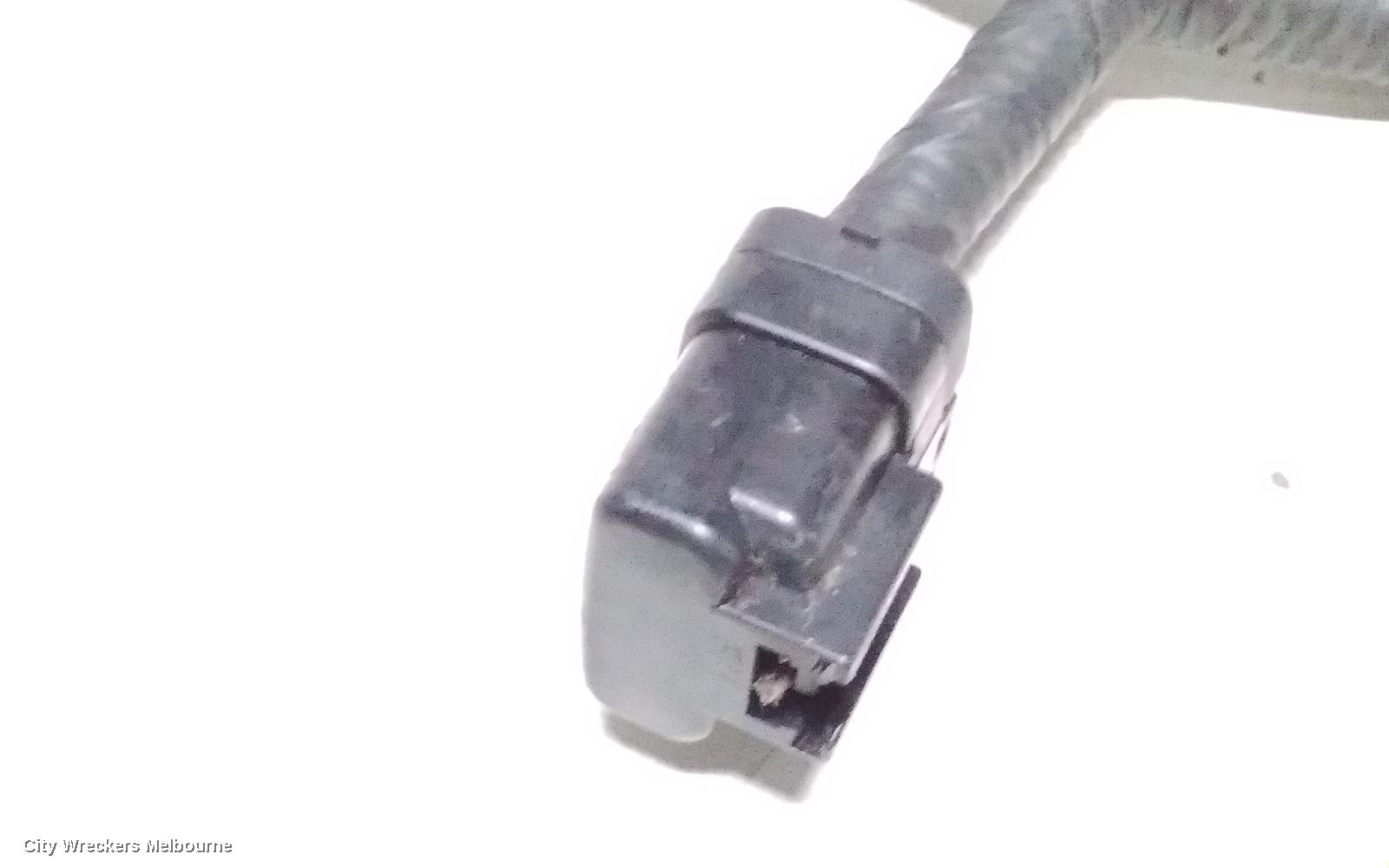 HYUNDAI I40, VF, 09/2011 - 12/2019, REAR BAR SENORS WITH WIRING LOOM: 128585