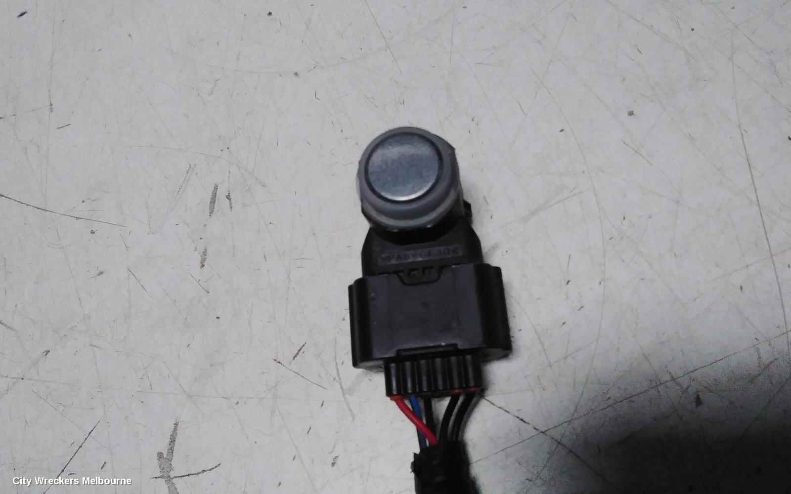 HYUNDAI I40, VF, 09/2011 - 12/2019, REAR BAR SENORS WITH WIRING LOOM: 128585